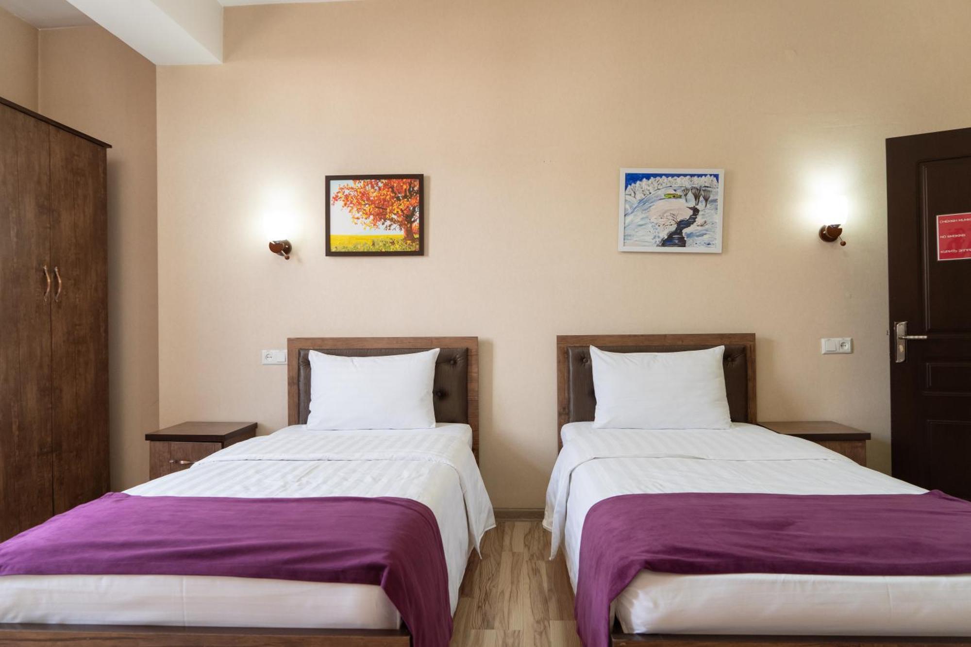 Tourist Inn Hotel Tashkent Bagian luar foto