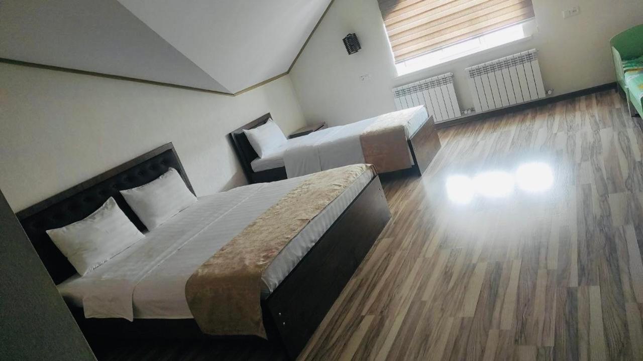 Tourist Inn Hotel Tashkent Bagian luar foto