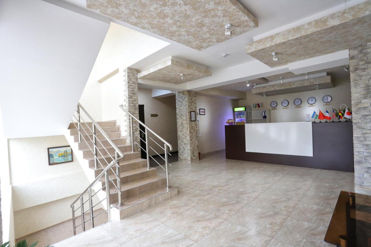 Tourist Inn Hotel Tashkent Bagian luar foto